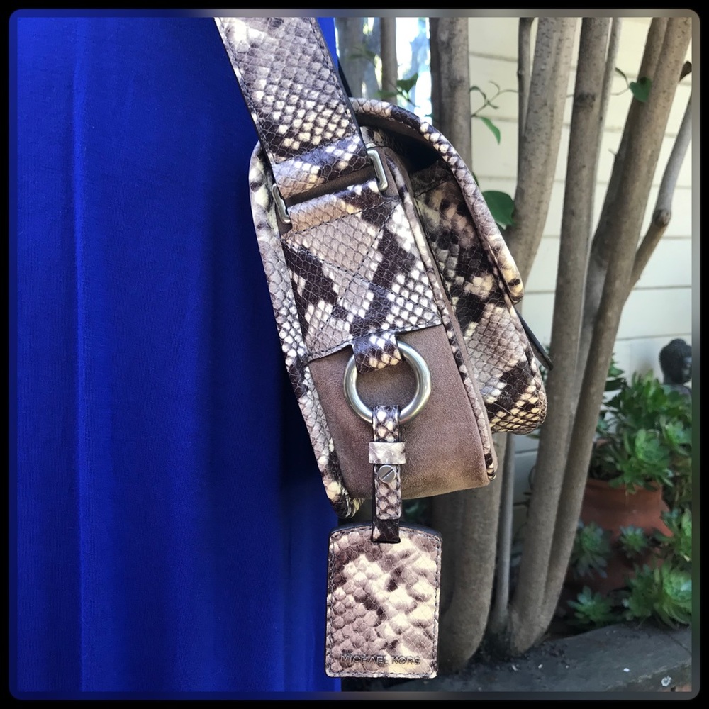 Michael Kors messenger bag - Picture 5 of 8